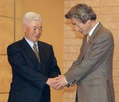 BOJ Governor-designate Fukui meets with Koizumi